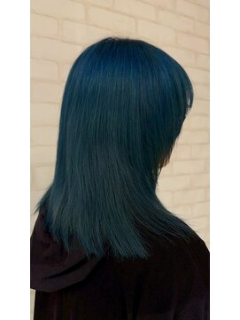 ビス フルール 日暮里店(Vis fleur) ミディアムヘア/ダブルカラー/ブルーカラー