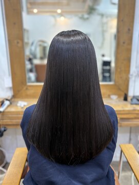 ニューラインギンザ(New-Line 銀座) 《鈴木茉里亜》20代30代グレージュ縮毛矯正