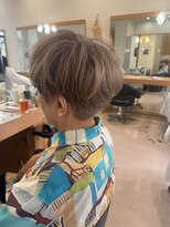 シャンプーボーイエイムス(SHAMPOO BOY aims) 大人ショート白髪ぼかし