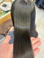 バッカ(BACCA) 手ぐしでスルッ!これが髪質改善!