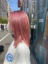 トリコ アヴェダ ららテラス北綾瀬(tricot AVEDA)&nbsp;顔まわりレイヤー/ハイトーンカラー/コーラルピンク