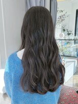 ヘアーアイスカルテット(HAIR ICI QUARTET)&nbsp;20代30代ブリーチなしシアーグレージュ×暗髪ウェーブロング