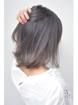 キアラ(Kchiara) こなれ感バレイヤージュホワイトネイビー/kchiara/川野直人