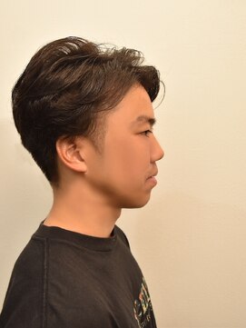 ヘアスタジオヘーフリヒ(HAIR STUDIO HoFLICH) 【ニュアンスミディ】