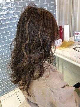 カシェ マエノヘタ(Cashe'e MAENOHETA) beige highlight