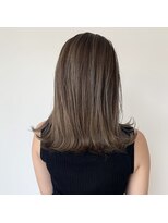 ジジ フルアヘッド(Gigi fullahead)&nbsp;くすみベージュ　デザイン