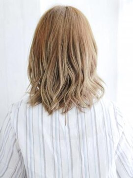ヘアメイク ナル(hair make nalu) セミウエットなリバースカールスタイル