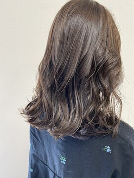 ハンズクラン(HANDS CLAN) ミディアム×ベージュ