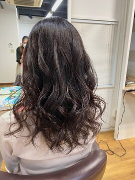サロン ド ソワ(salon de soi) もっと切らせろ！