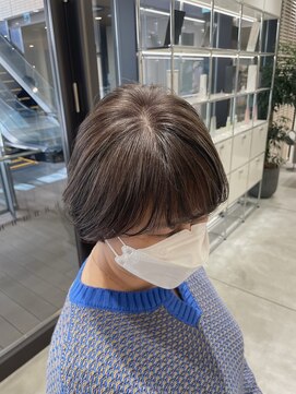 ステアケース 武蔵小杉店(stair:case) 白髪染めなし　根本から立体感をつくるヘアカラー