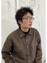 ユイツ&nbsp;刈り上げないベリーショート×くせ毛パーマ