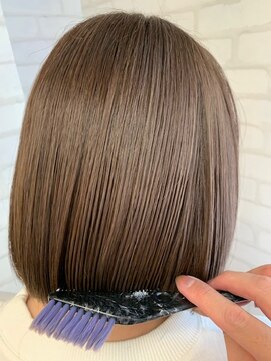 ロマンヤカタ ファース(ROMAN YAKATA fars) 髪質改善　艶髪　透明感シルバーベージュカラー＠田代6/11