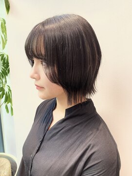 ステア ケース(stair case) 外ハネボブ 韓国タッセルカット