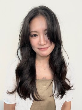 ポピイズ(POPPIES) ロングスタイル【艶髪】