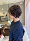earthショートレイヤーボブミルクティー丸みショートボブ