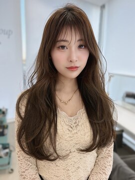 エアー 青山(AIR) 小顔ロングレイヤーカットハッシュカット