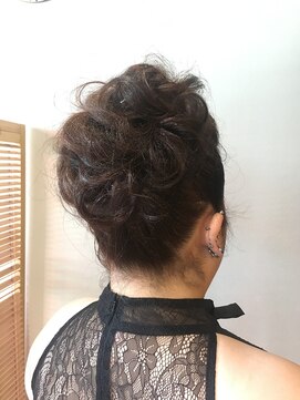 ヘアーアンドネイルフォレスト(Hair&Nail FOREST.) リーゼント風アップスタイル