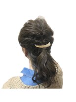 ブルー(BLUE)&nbsp;ヘアアレンジスタイル