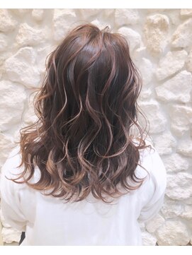 モアナ バイ ヘッドライト 沖縄豊見城店(Moana by HEADLIGHT) Moana豊見城#バレイヤージュ#ブラウン#大人かわいい