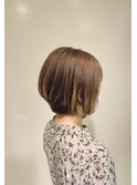 丸みショートボブ　シルキーベージュ