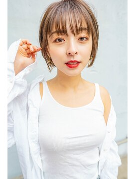 サングース(Sungoose) sungoose　ショートボブニュアンスカラーセンターパート