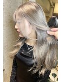 ホワイトブロンド/似合わせカットショコラアッシュイメチェン