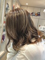 シエル バイ ケンジ 登戸 生田(CIEL by KENJE)&nbsp;【白髪ぼかしもできる】ハイライトカラー