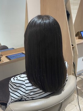 アンフィ 東京(Amphi) 【イルミナカラーとトリートメントで!!ツヤツヤ冬カラー♪】