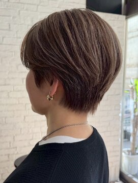 エリマ 横浜西口(elima) 横浜西口コンパクトショートピンクブラウンショートカット30代