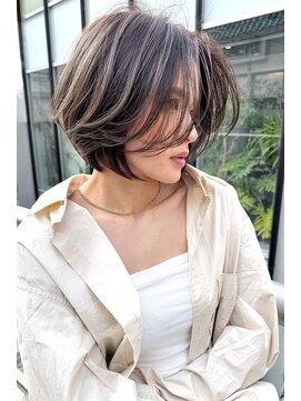 トルネード(TORNADO) 外国人風レイヤーショートボブ　n7.9.18