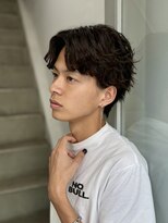 クロト(Clotho) センターパート/波巻きツイストスパイラルメンズカットパーマ