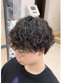 ツーブロック波巻きスパイラルパーマメンズマッシュウルフ