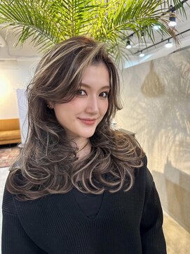 メリー オオサカ(Merly Osaka) ハイライト/似合わせカット