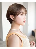おくれ毛ショート暗めカラー前髪カット_F21055