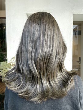 ボタニカ(Botanica) 透明感グリーンベージュ