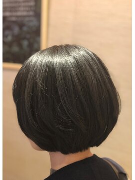 ビーダッシュアヴェダ(B dash AVEDA) 万能ボブ