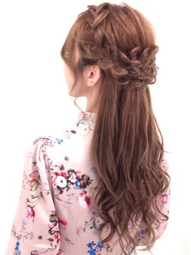ヘアメイク エンカレッジ(HAIR MAKE encourage) 編み込みハーフアップ
