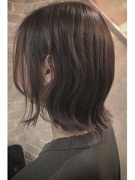 ノアズアーク(NOAH'S ARK) 切りっぱなし外ハネラベンダーベージュ