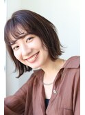 艶のある、上品カジュアルな外ハネボブ