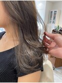 オリーブグレージュ☆レイヤーロングカット☆艶カラー