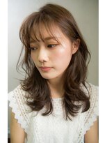 スタッフニュートラル&nbsp;軽やか愛されロングヘア