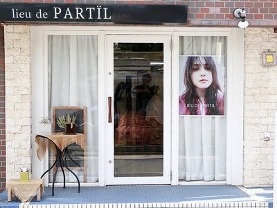 lieu de PARTIL lieu de PARTIL