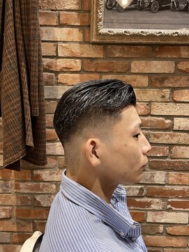 ヒロギンザバーバーショップ 丸の内店(HIRO GINZA BARBER SHOP) スキンフェード