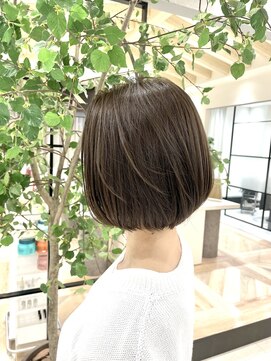 ジ オスカー(THE OSCAR) 大人かわいいシンプルボブ