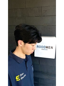 ルーメン 岐阜(ROOO MEN) メンズカット韓国マッシュツーブロック刈り上げセンターパート