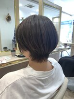 アッシュ 仙川店(Ash)&nbsp;伸ばしかけショートボブ　ウルフカット　オリーブグレージュ