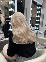 リー 梅田(Lee)&nbsp;Ryosuke/ブリーチ2～3回必須/ホワイトベージュ/ハイトーンカラー