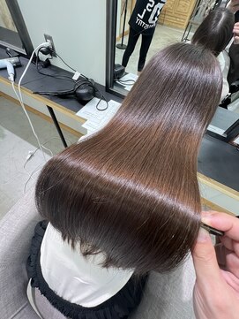 ラヴィエ(RAVIE) 【半田・髪質改善】縮毛矯正/トリートメント/マンツーマン