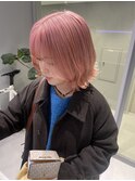 ピンクベージュ