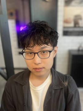 フランクスバーバーリザーブ 人形町店(FRANK’S BARBER RESERVE) ツイストカールパーマ　y